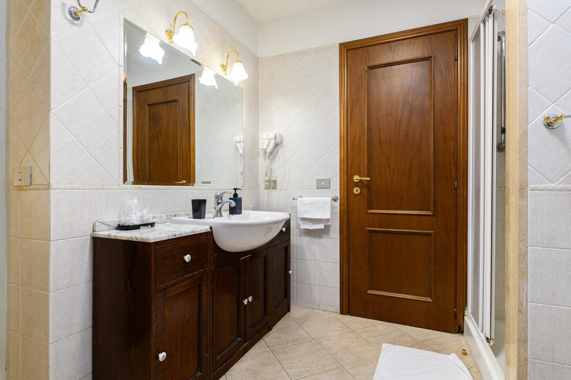 Domus Julia Hotel Рим Екстериор снимка