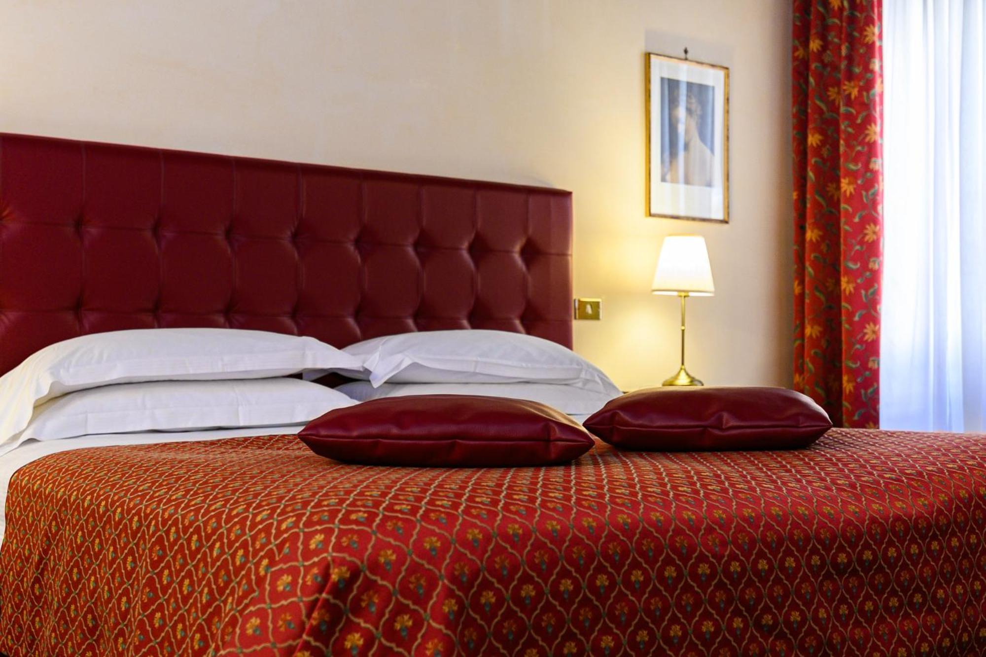 Domus Julia Hotel Рим Екстериор снимка