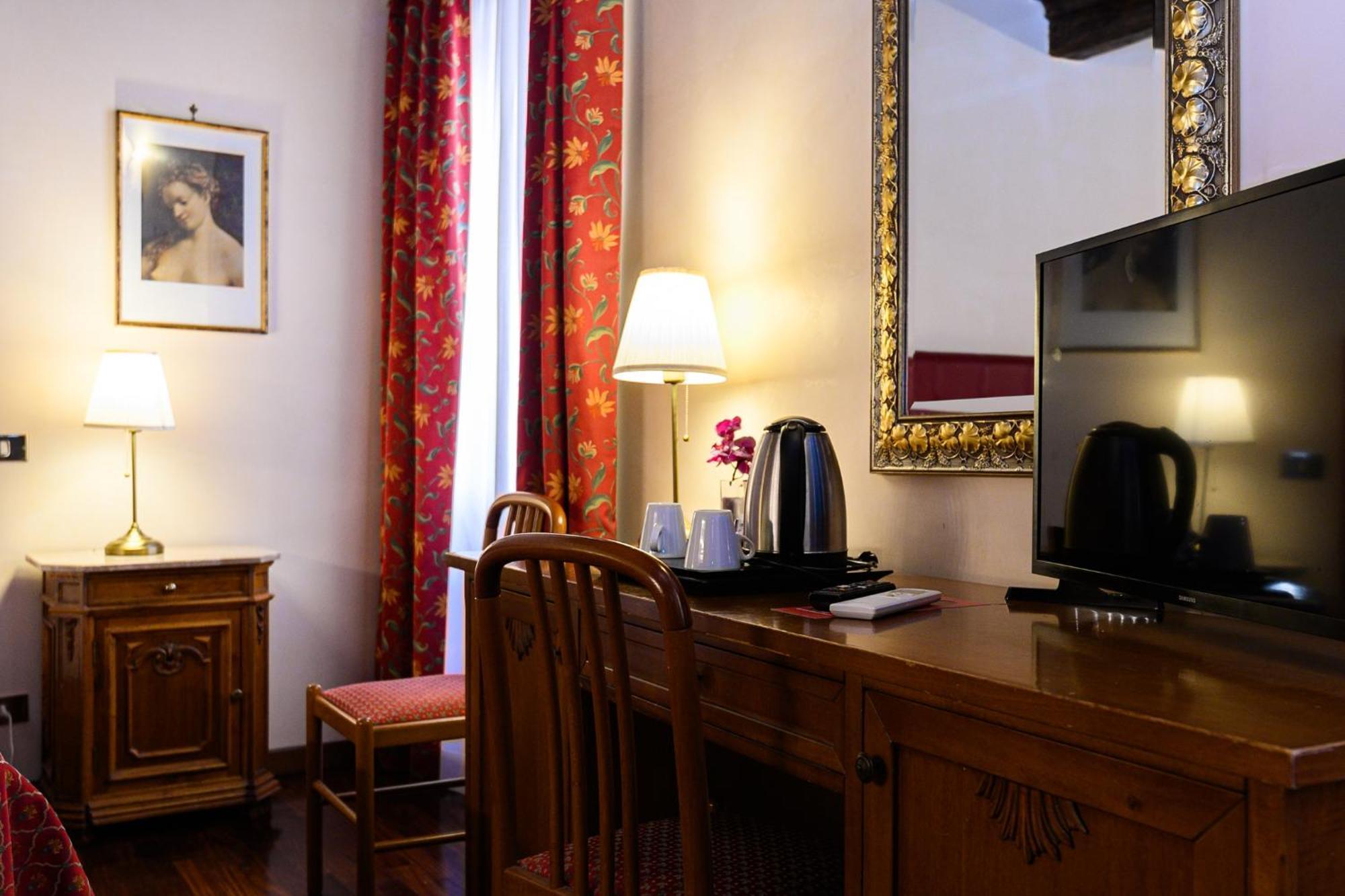 Domus Julia Hotel Рим Екстериор снимка